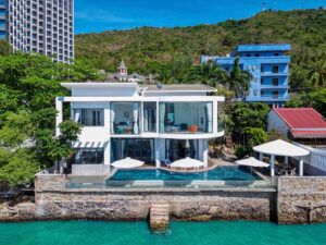 villa sát biển trần phú
